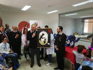 Donazione uova di Pasquali dai carabinieri