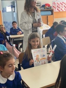 RODI LA SCHIENA VA A SCUOLA